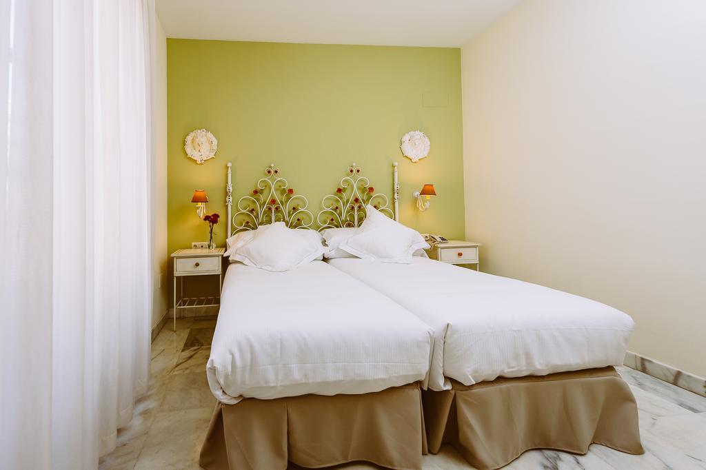 Basic Hotel Doña Manuela Sevilla Exterior foto